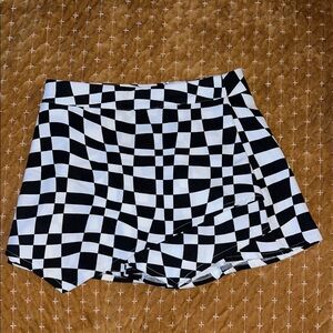 HYFVE Black and White Checkered Skorts